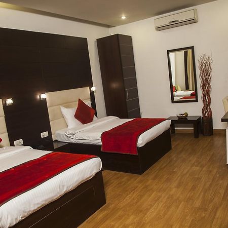 Hotel La Suite Neu-Delhi Exterior foto