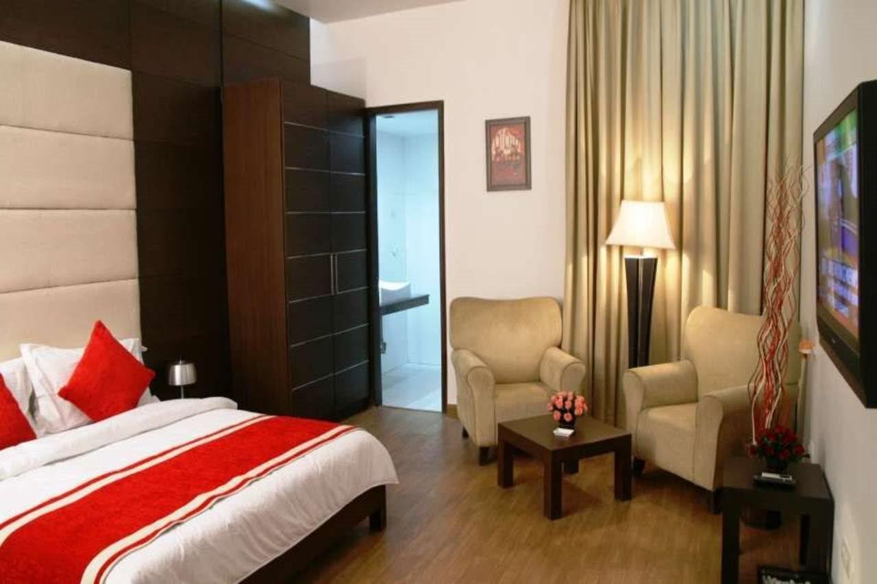 Hotel La Suite Neu-Delhi Exterior foto