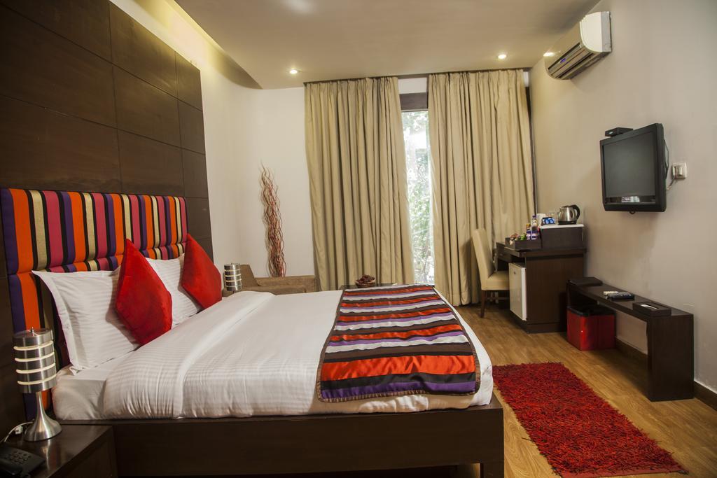 Hotel La Suite Neu-Delhi Exterior foto