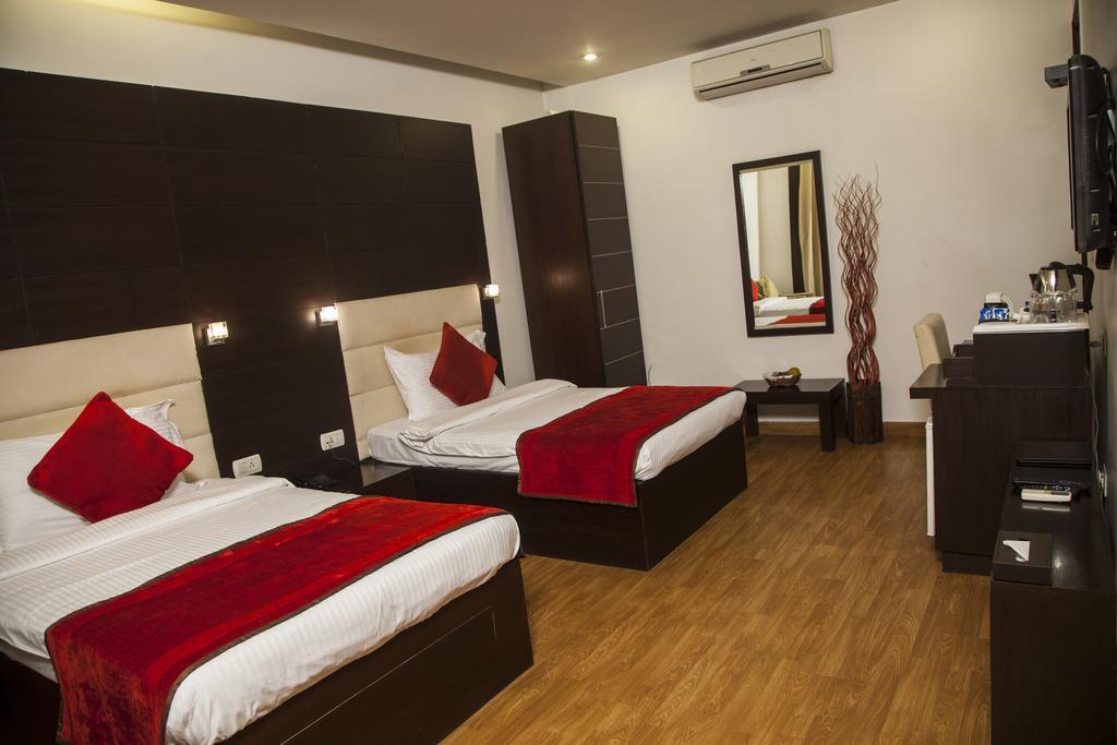 Hotel La Suite Neu-Delhi Exterior foto