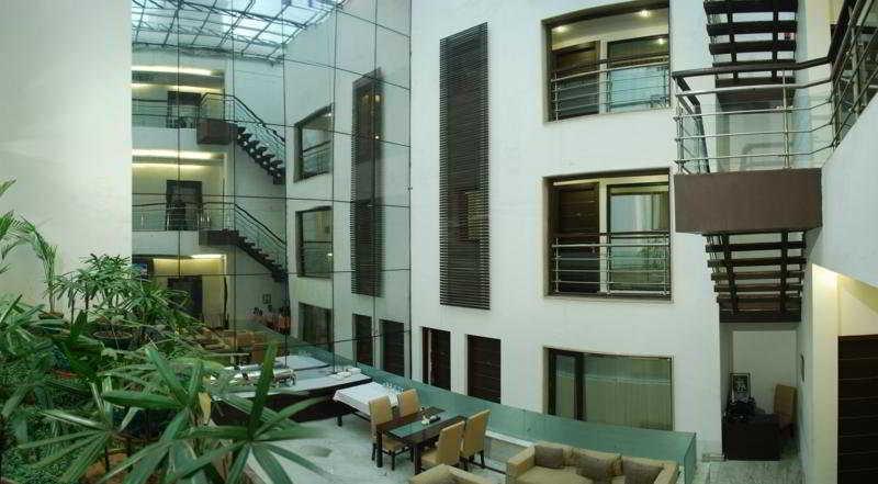 Hotel La Suite Neu-Delhi Exterior foto