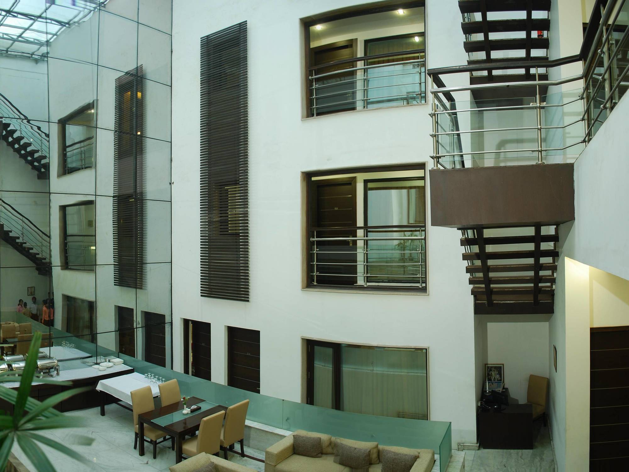 Hotel La Suite Neu-Delhi Exterior foto